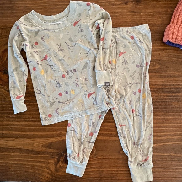 14-Piece Baby/Toddler Clothing & Accessories & Shoes Bundle - Picture 6 of 15